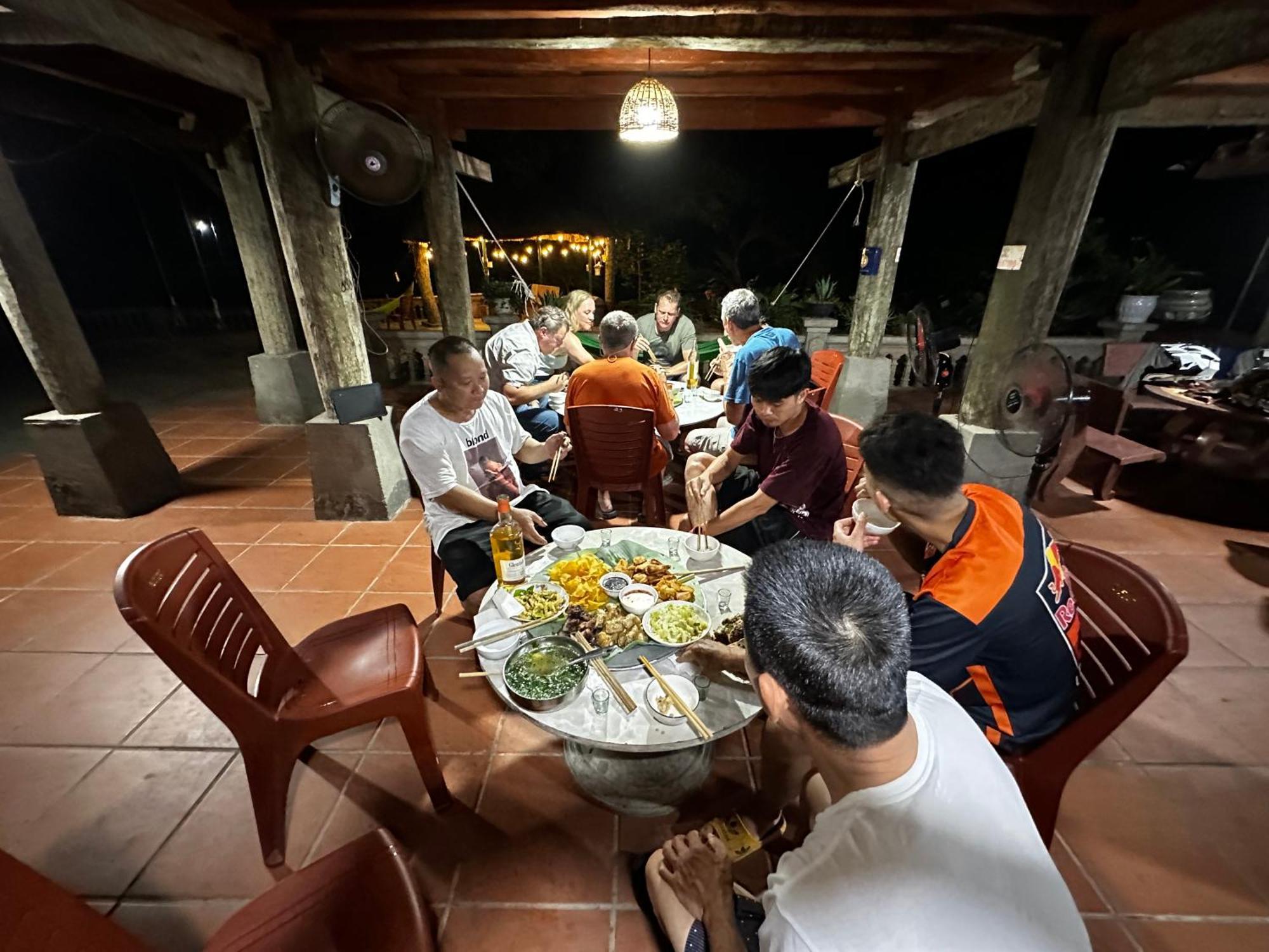 Vulinh Family -Homestay Yen Binh Екстериор снимка