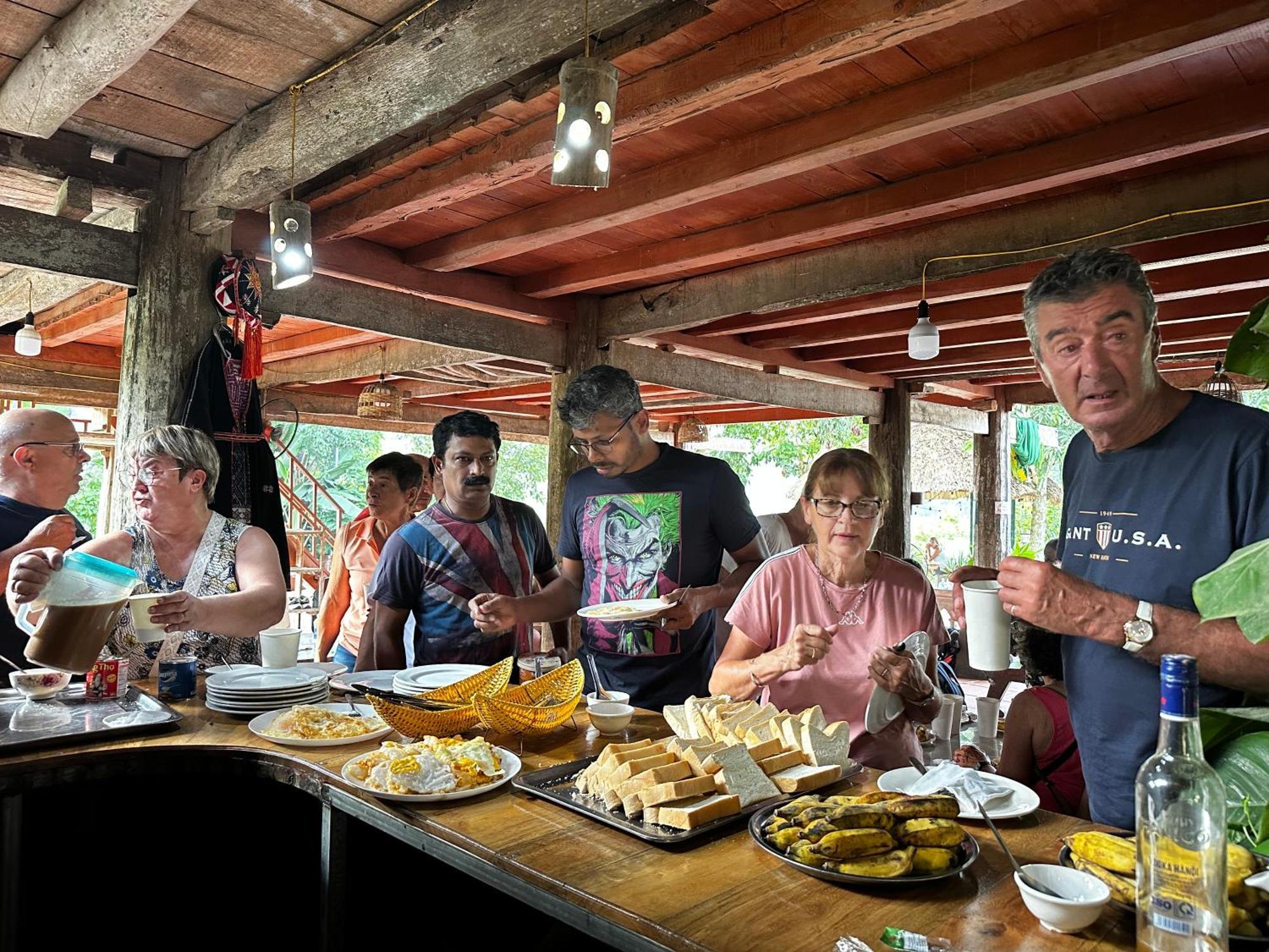 Vulinh Family -Homestay Yen Binh Екстериор снимка